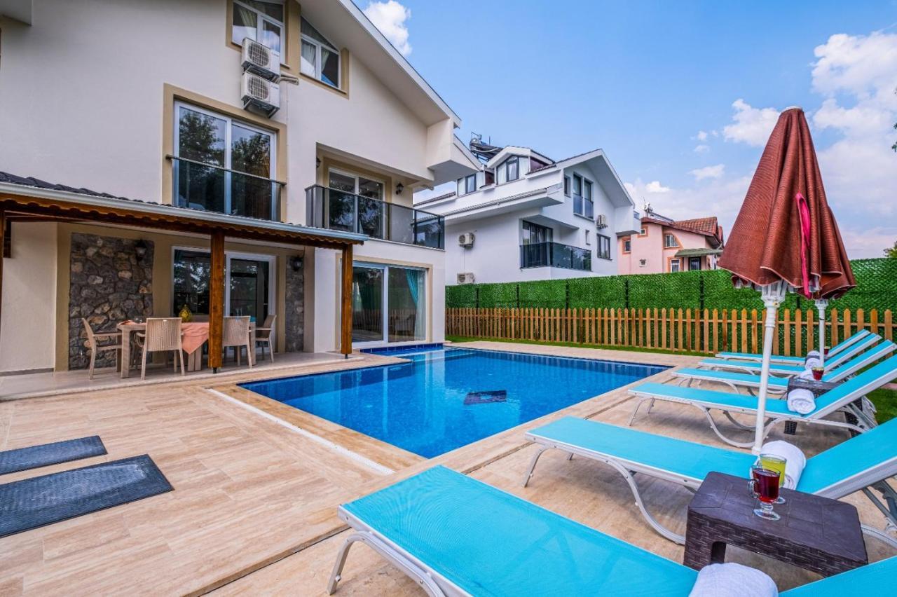 Infinity Lily Villa 1 Фетие Екстериор снимка