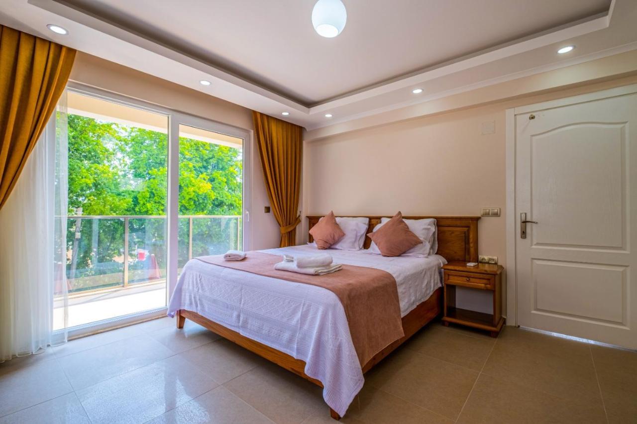 Infinity Lily Villa 1 Фетие Екстериор снимка