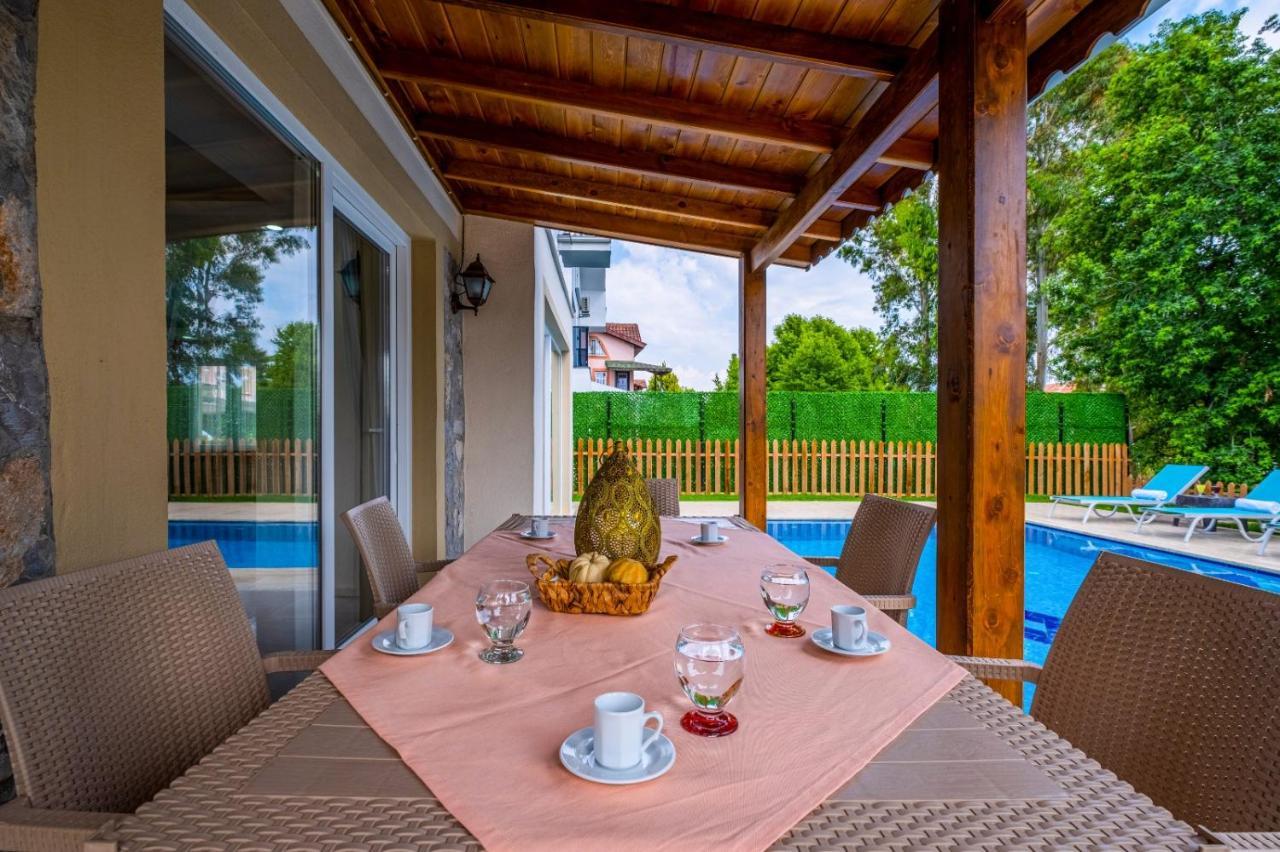 Infinity Lily Villa 1 Фетие Екстериор снимка