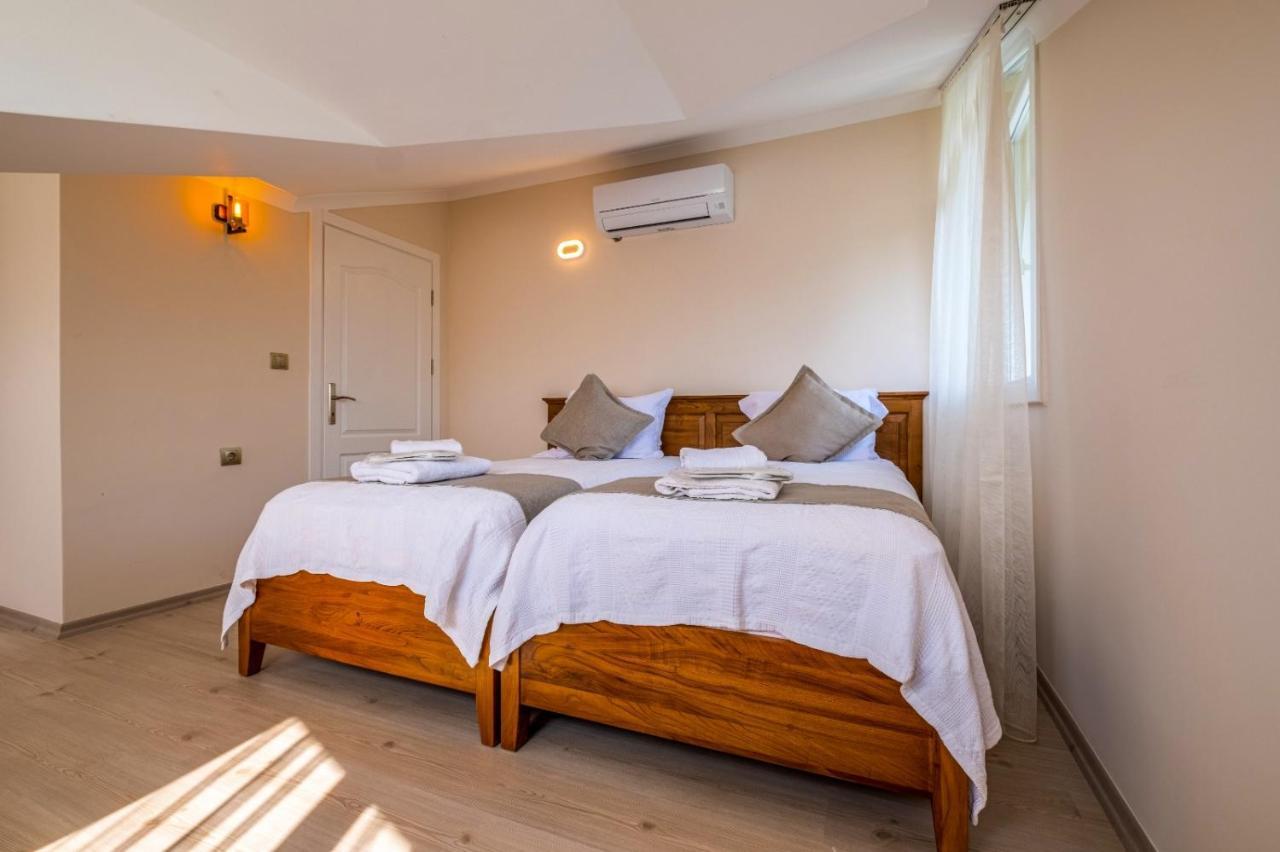 Infinity Lily Villa 1 Фетие Екстериор снимка